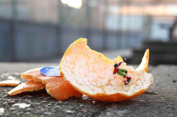 slinkachu-street-art